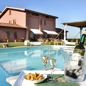 https://agriturismo-podere-cirene.it-tuscanyhotel.com